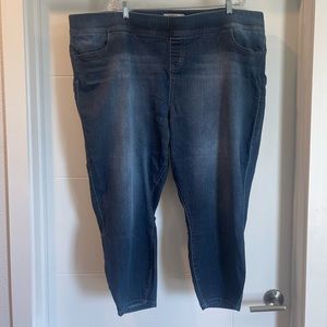 Torrid Ankle Skinny Jeggings Size 5